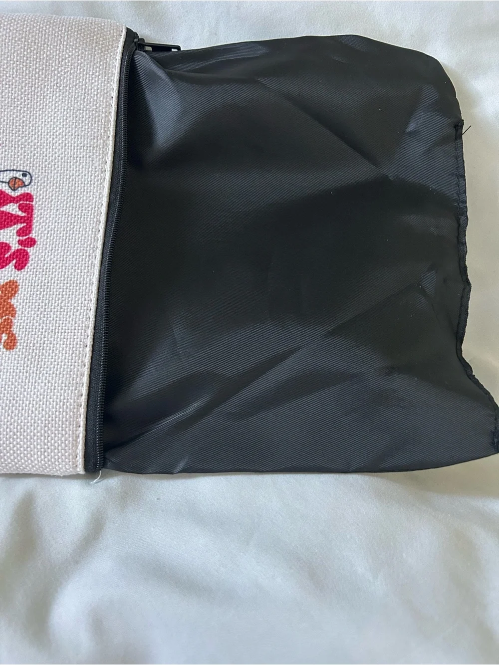 NWOT WCGXKO Silly Goose Novelty Canvas Makeup Bag